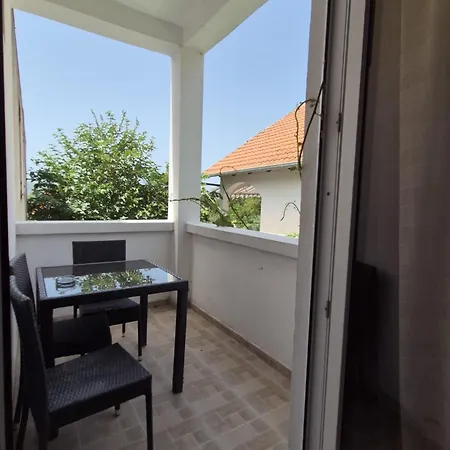 And Pansion M&r Szálloda Turanj