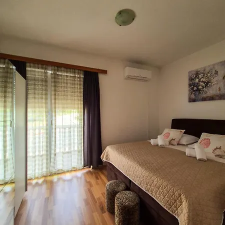 And Pansion M&r Hotel 2*