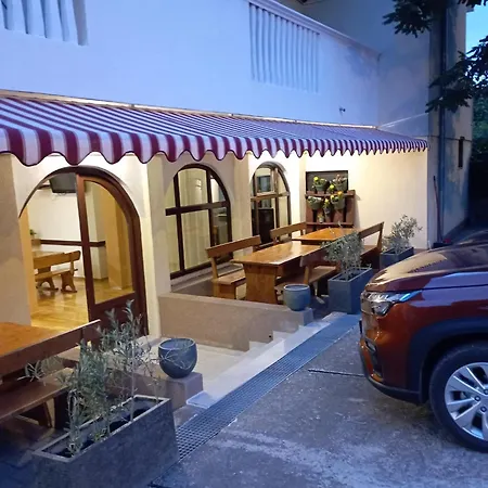 And Pansion M&r Hotel Turanj