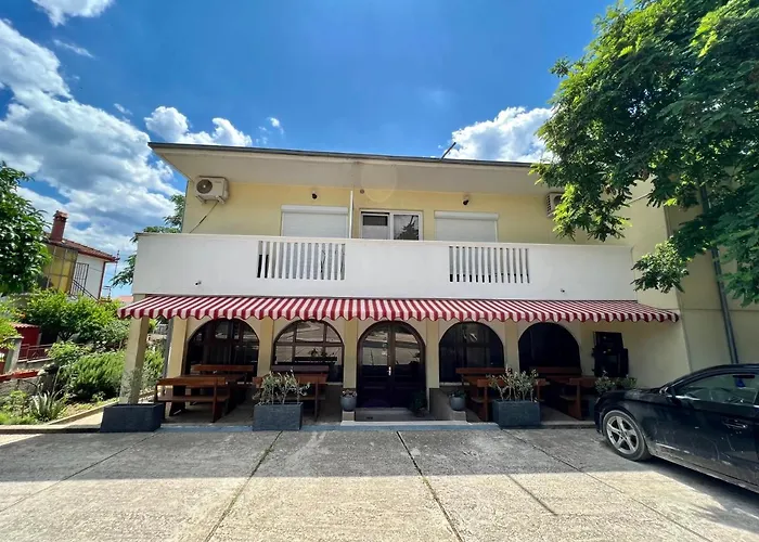 And Pansion M&r Hotel Turanj