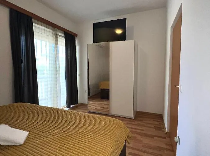 And Pansion M&r Отель