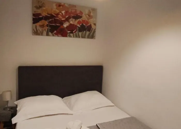 And Pansion M&r Hotel 2*