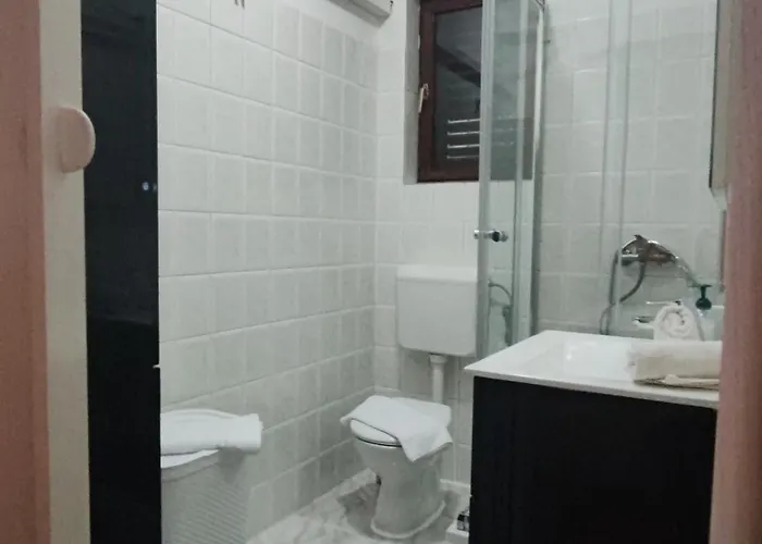 Hotel And Pansion M&r 2*