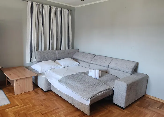 And Pansion M&r Отель